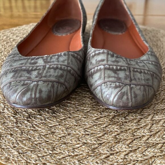 Johnston & Murphy flats - Picture 3 of 7